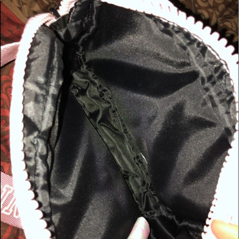 Fanny pack - Picture 3 of 3